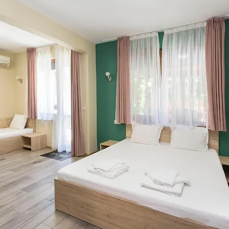 перуника Penzion 3*