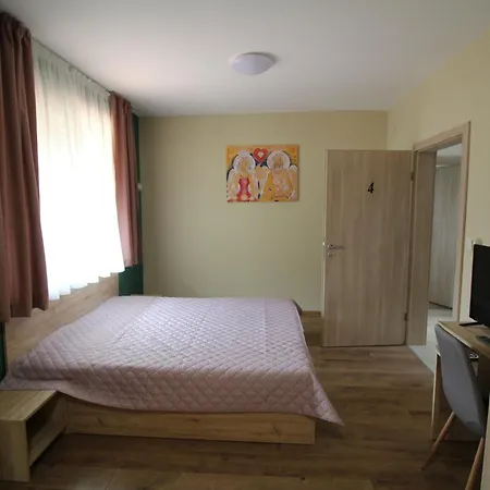 перуника Penzion Sapareva Banja